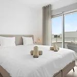 Ultimate - Coastal Comfort - Pool And Views In Oceana Gardens Apartmán
