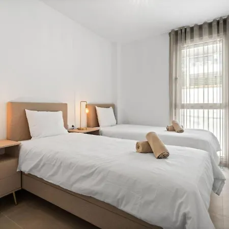 Ultimate - Coastal Comfort - Pool And Views In Oceana Gardens Apartment